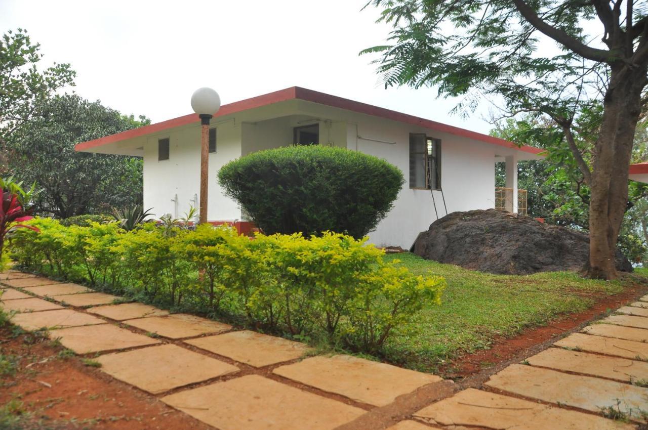 Koyna Lake Resort Koynanagar Buitenkant foto
