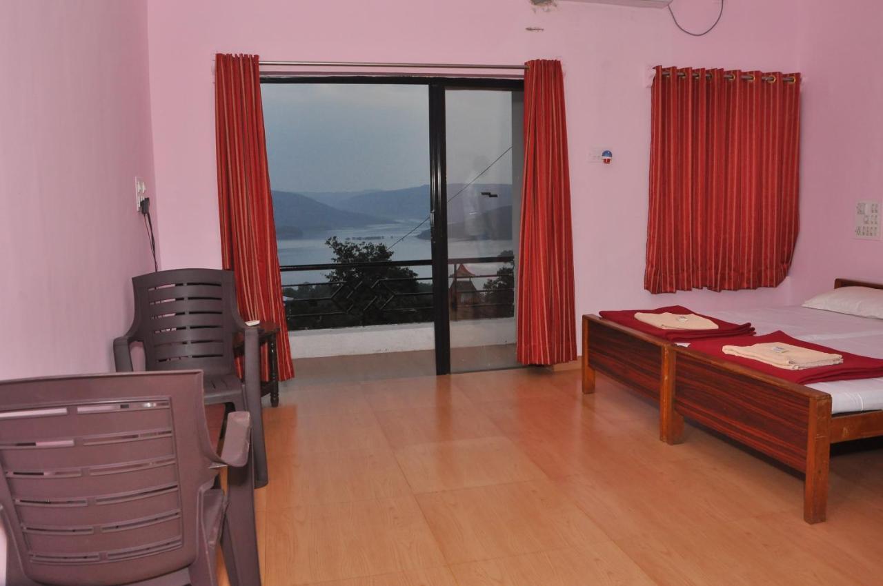 Koyna Lake Resort Koynanagar Buitenkant foto
